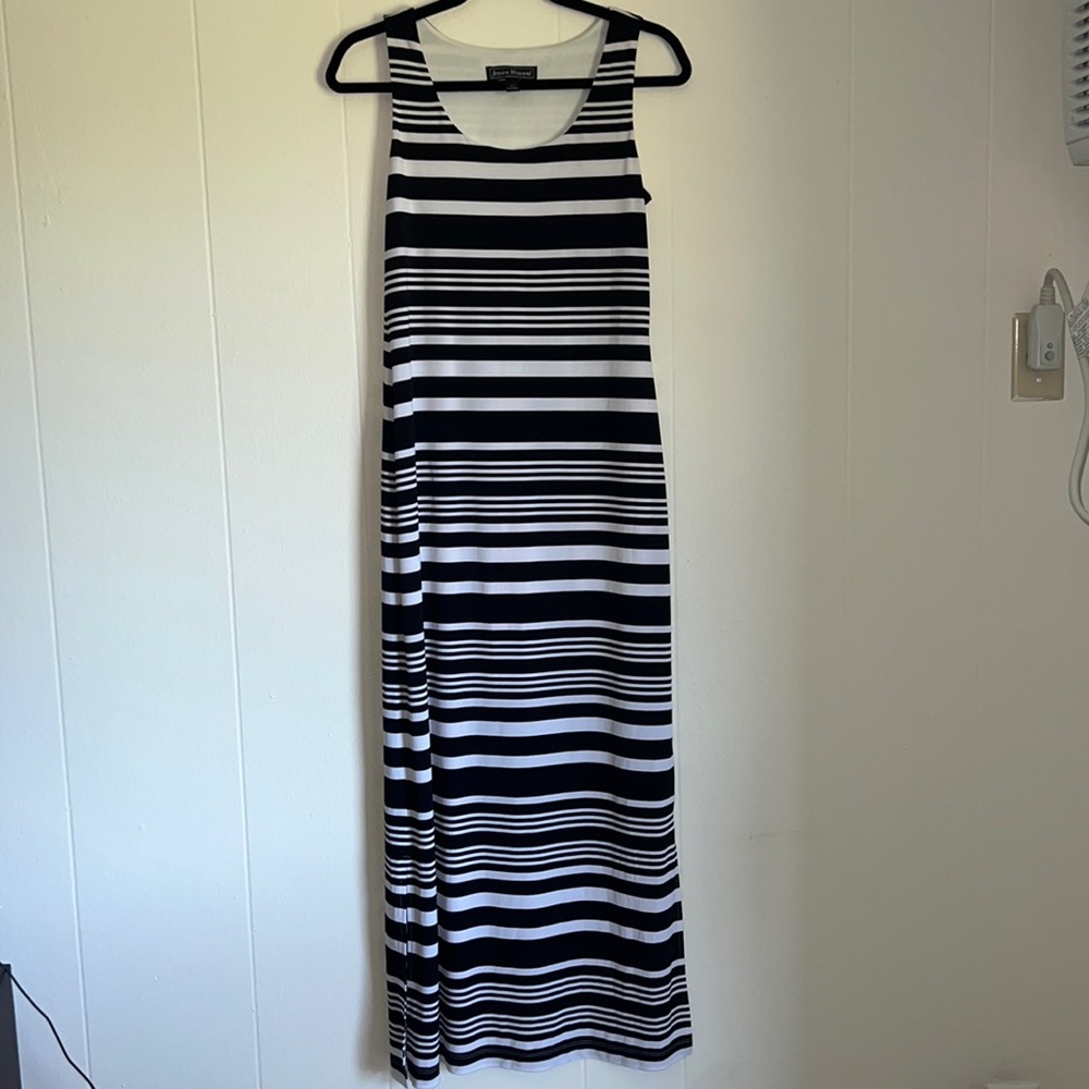 Jessica Howard Dress